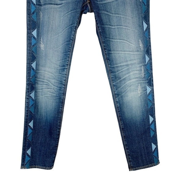 Driftwood Embroidered Jeans Size 28 - Picture 4 of 8